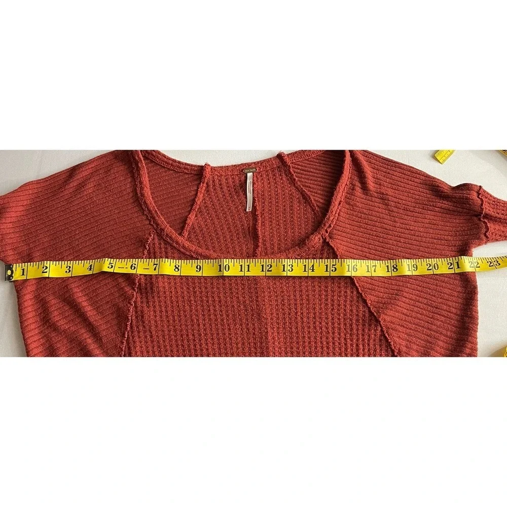 Free People Ventura Thermal Top in a Orange red waffle knit high-low hem Medium